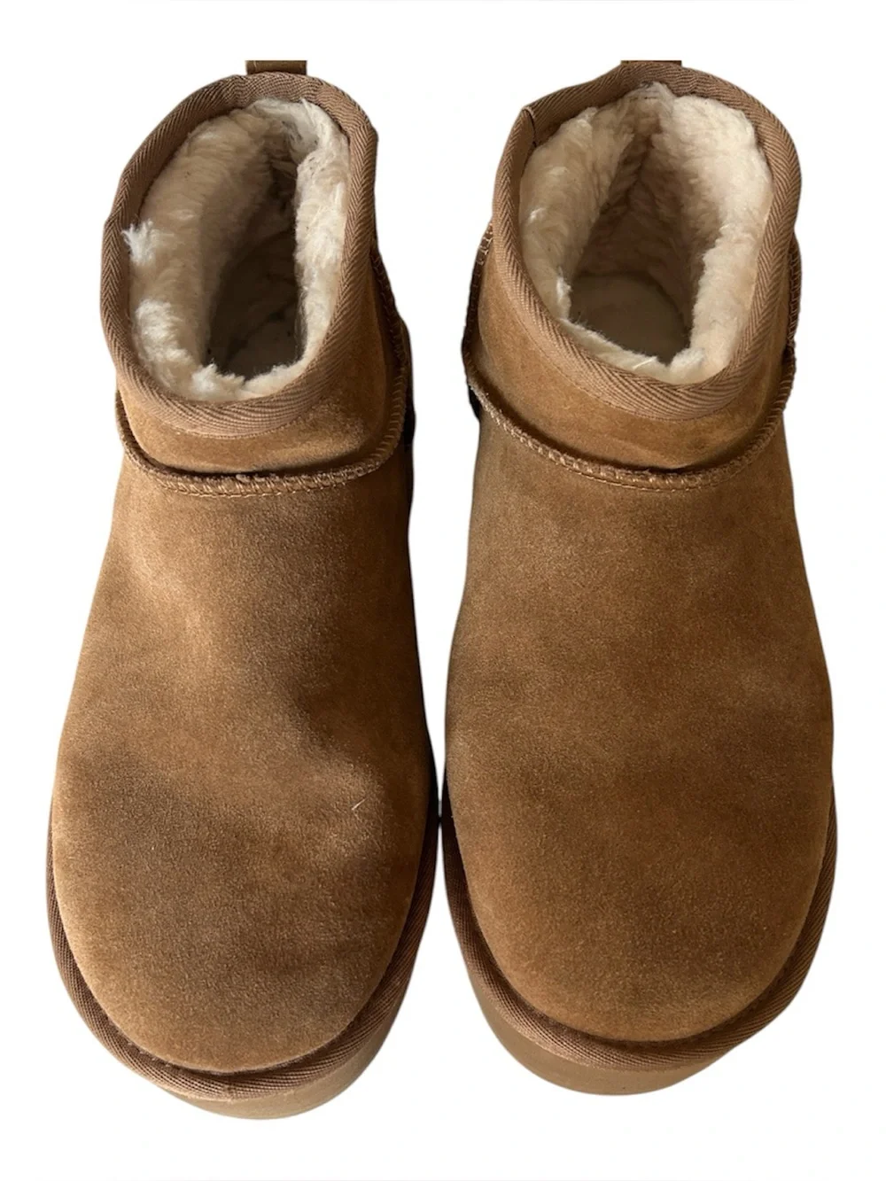 UGG® Classic Ultra Mini Platform Boot - Chestnut, Size 10, NWOT Display pair